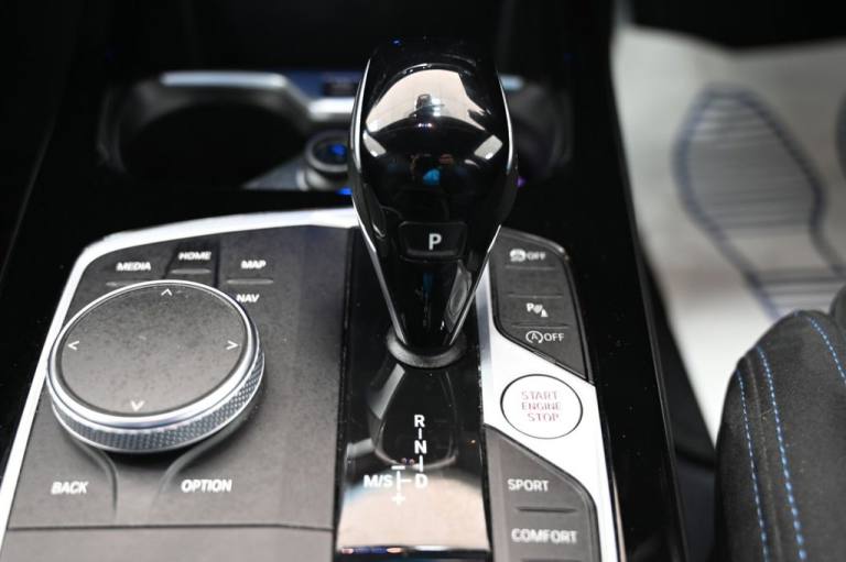 2022 72 BMW 1 SERIES 2.0 M135I HATCHBACK 5DR PETROL AUTO XDRIVE EURO 6 (S/S) (30