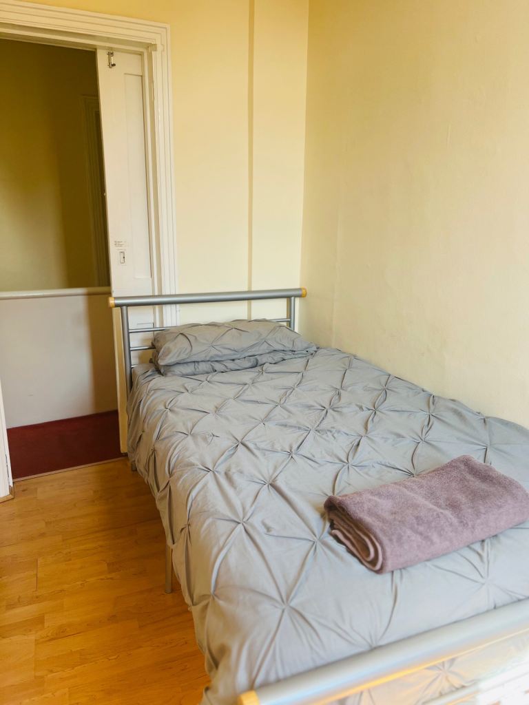 Cozy Single Room Close to Middlesex University