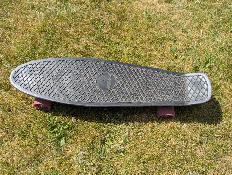 Penny style skateboard - Black with purple Wheels, Good Condition