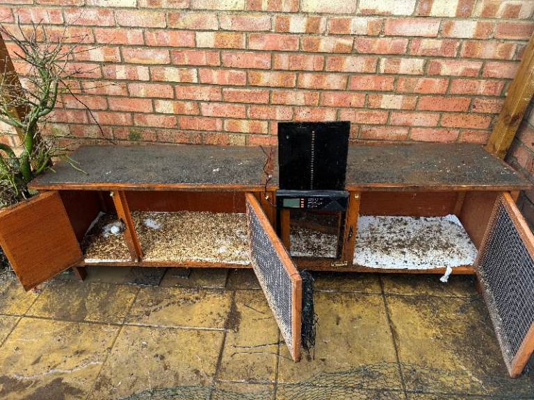 6ft Cage Run Rabbit Guinea Pig Hedgehog Hutch Fully Assembled with Auto door closer solar powered