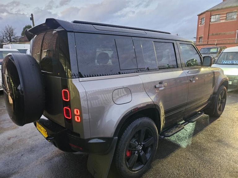 2025 Land Rover Defender 3.0 D250 X-Dynamic HSE 110 5dr Auto ESTATE DIESEL Automatic