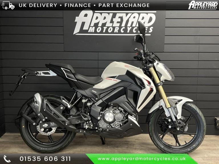 Keeway RKF 125cc Super Sport Naked Motorcycle Stylish Commuter Street Fighter