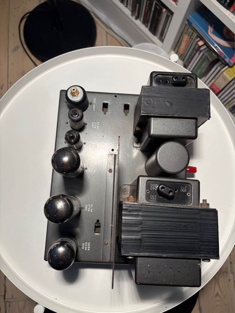 lovely rare pair of Leak 25 plus mono blocks