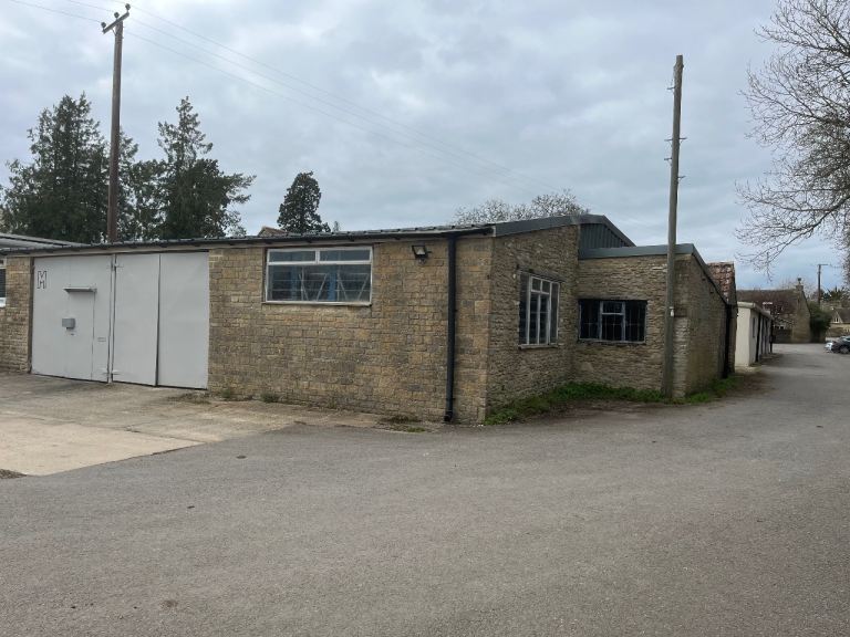 Industrial Unit - 1460 sq ft