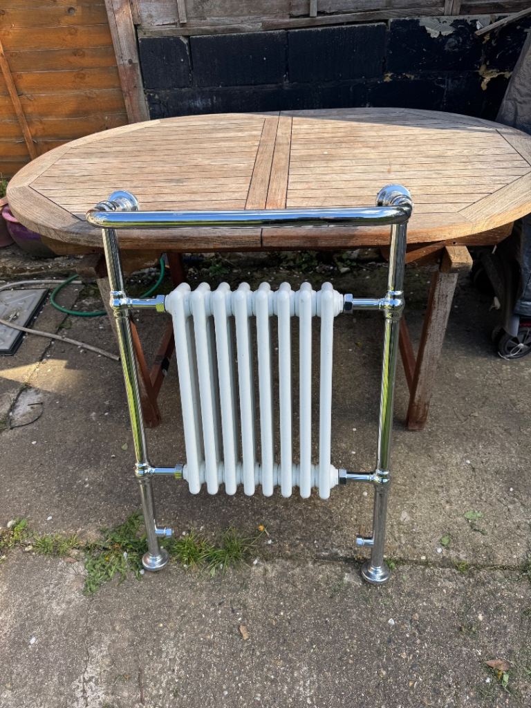 Chrome Towel Rail Radiator 66cm Wide – Traditional Style Bathroom Heater