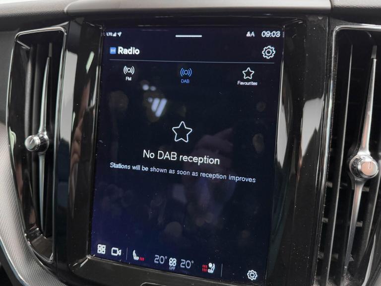 2021 Volvo XC60 R-Design Pro T8 AWD (390 hp) Auto ESTATE Petrol/Electric Hybrid Automatic