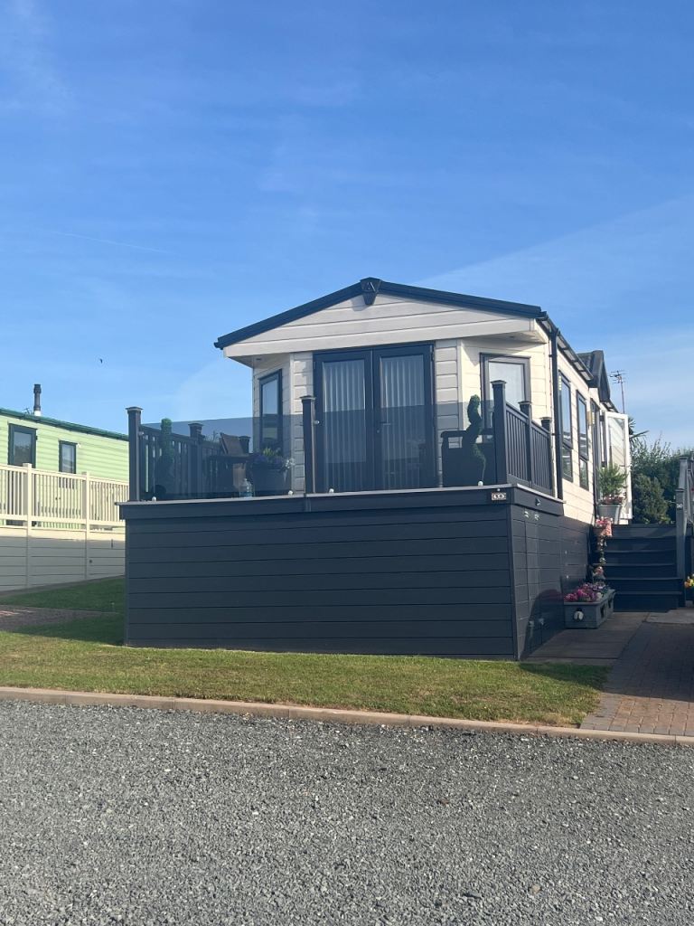 Static caravan