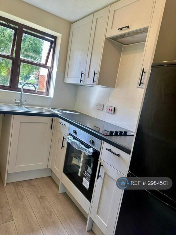 1 bedroom flat in Hamilton Court, Witham, CM8 (1 bed) (#2984501)