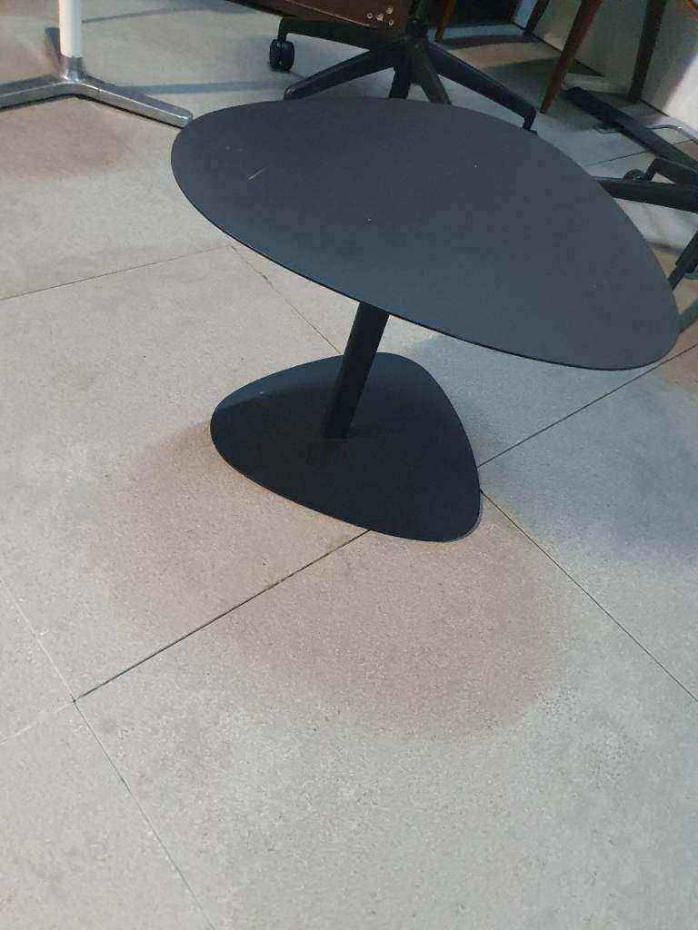Pre-owned Black plecktrum coffee metal Allermuir Host table Croydon, London