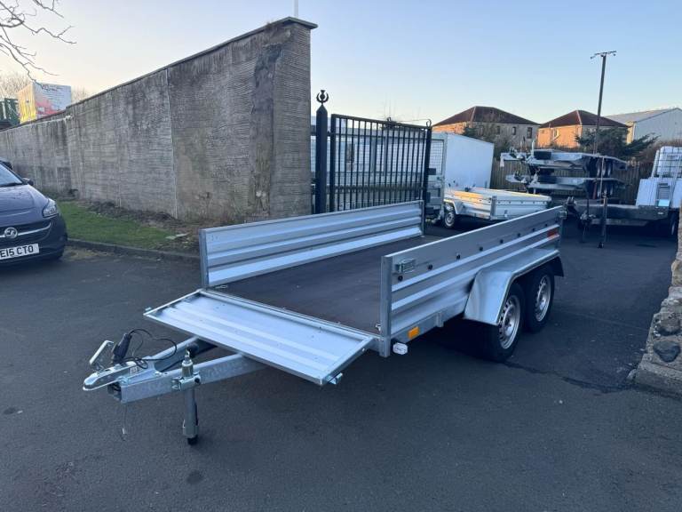 BRAND NEW 10ft X 5ft TWIN AXLE FLAT NIEWIADOW TRAILER 750KG