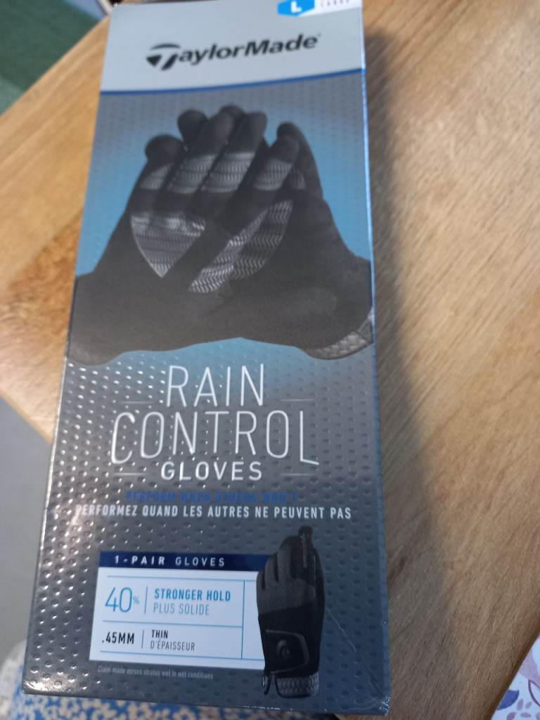 Golf accessories mixed prices 