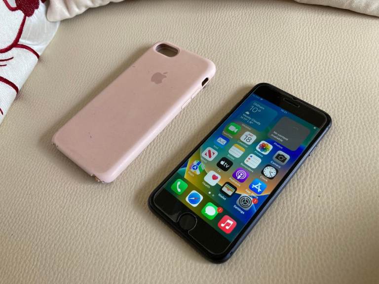 Apple iPhone 8 in Excellent Condition