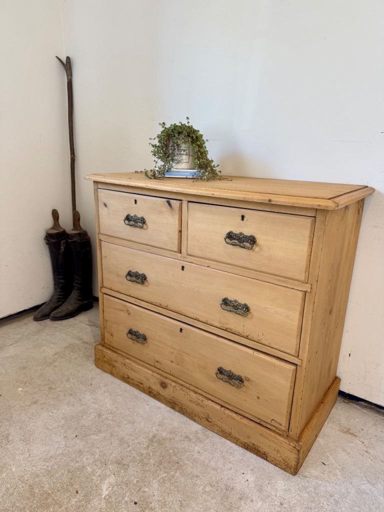 Beautiful antique pine chest of drawers with brass handles