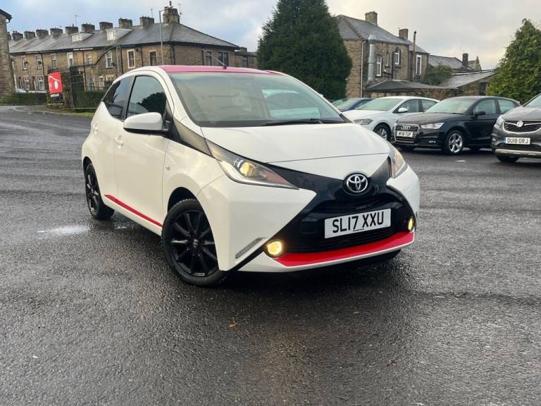 2017 Toyota AYGO 1.0 VVT-i x-press Hatchback 5dr Petrol Manual Euro 6 (68 ps) Hatchback Petrol Ma...