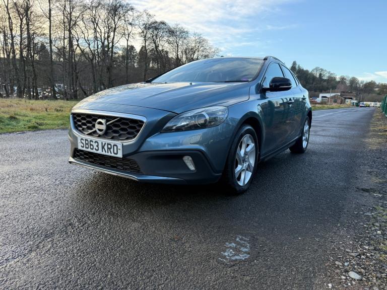 2013 Volvo V40 D2 Cross Country Lux 5dr HATCHBACK Diesel Manual