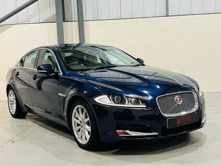 JAGUAR XF 2.2D PREMIUM LUXURY SALOON DIESEL AUTO EURO 5 200 PS 2014 BLUE