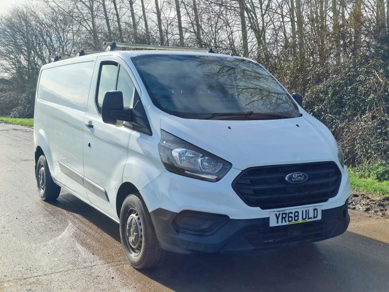 2018 Ford Transit Custom 300 BASE LWB  Spares Repairs  9m MOT  ULEZ  170k