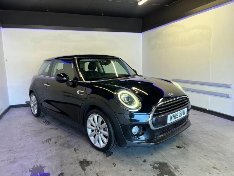 2019 MINI Hatch 1.5 Cooper Classic Euro 6 (s/s) 3dr HATCHBACK Petrol Manual