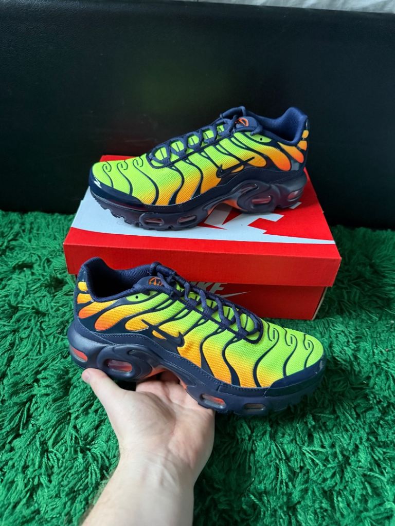 Nike Air Max Plus Green orange black Trainers shoes Lemon venom colourway size Uk 6 Brand new