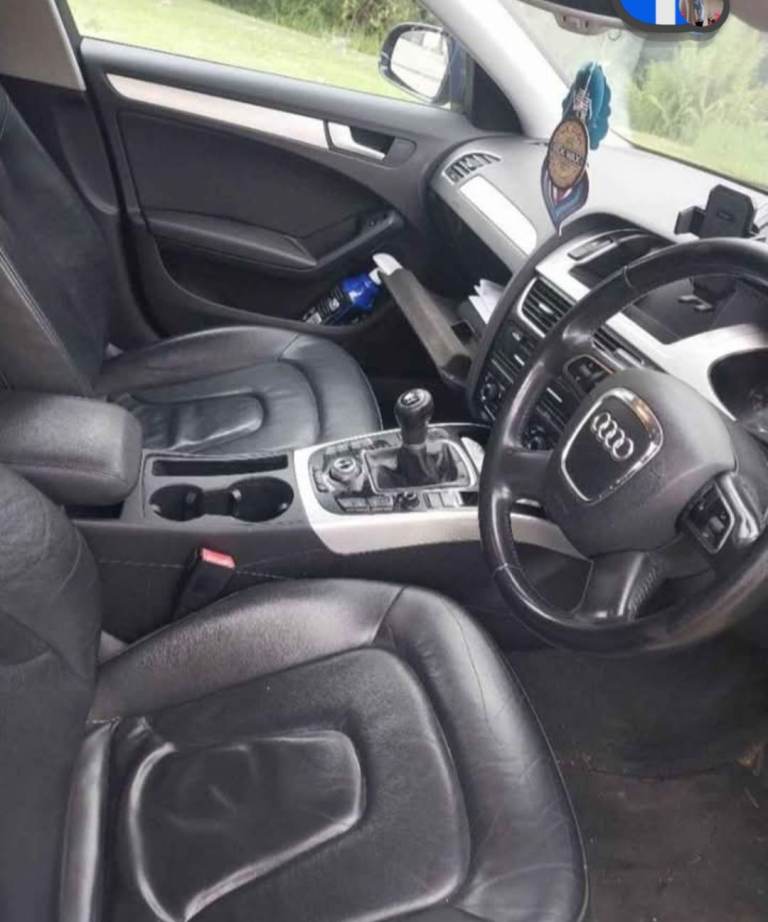 Audi leather sports seats/ audi multi media system