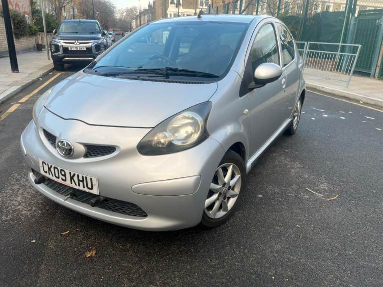 Toyota, AYGO, Hatchback, 2009, Manual, 998 (cc), 5 doors