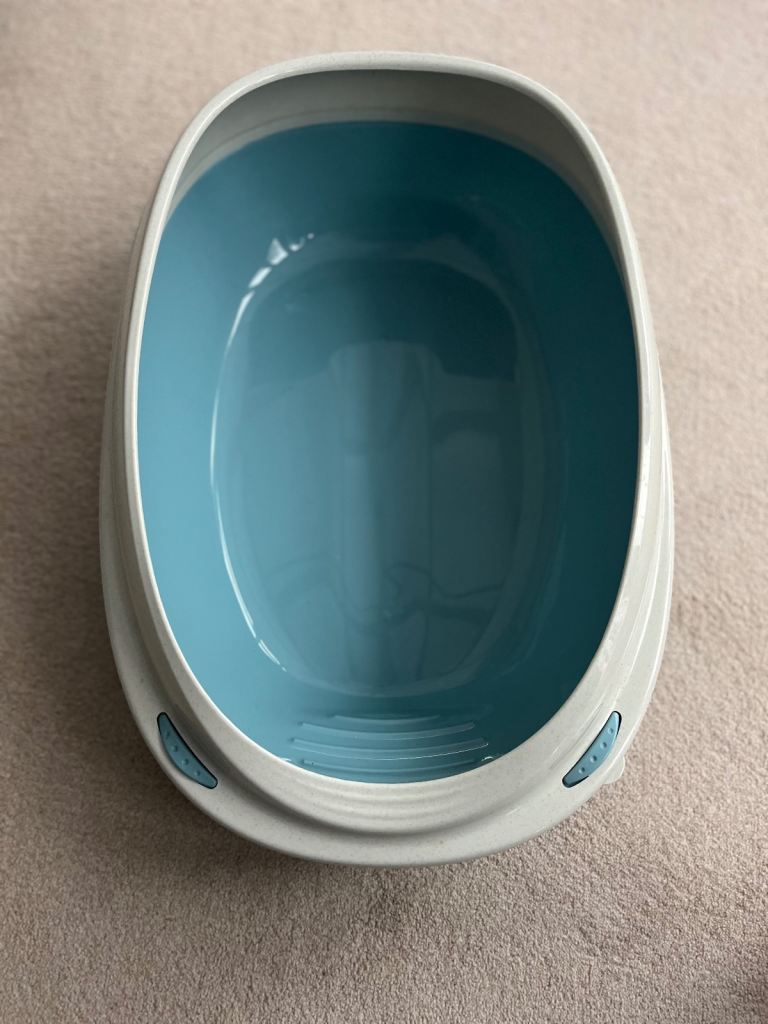 Cat litter Tray - brand new 