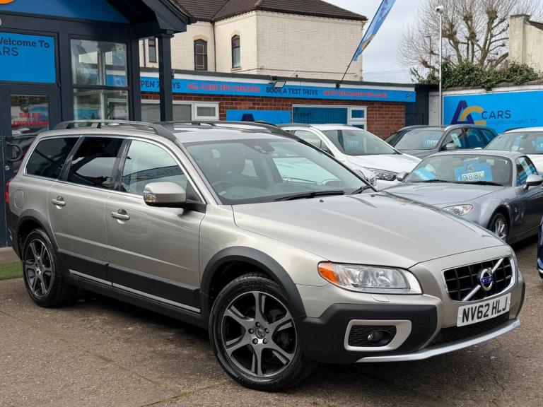 2012 Volvo XC70 2.4 D5 SE Lux Estate 5dr Diesel Geartronic AWD Euro 5 (215 ps) ESTATE Diesel Auto...