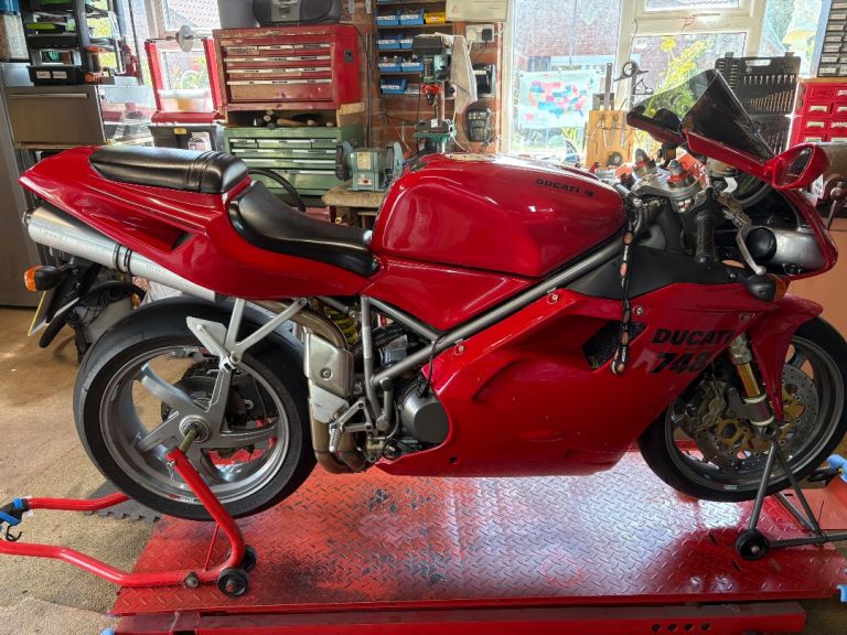 Ducati, 748S 2001, 748 (cc)