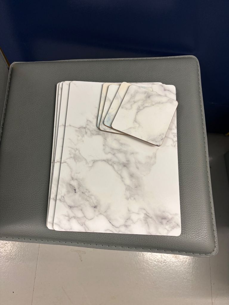 Dining mats with coasters x4