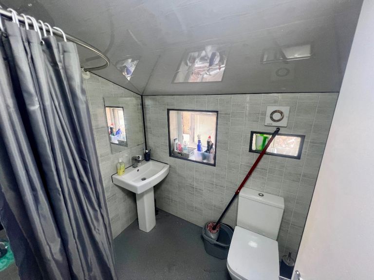 *** 5 Double Rooms Address: Hartington Road, Southall UB2 5AU