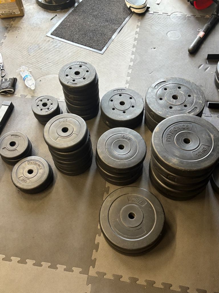 Gym weight plates vinyl