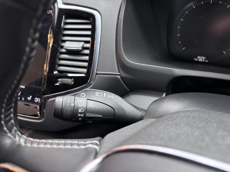 2021 Volvo XC90 2.0 B5 MHEV R-Design Auto 4WD Euro 6 (s/s) 5dr ESTATE Petrol/Electric Hybrid Auto...