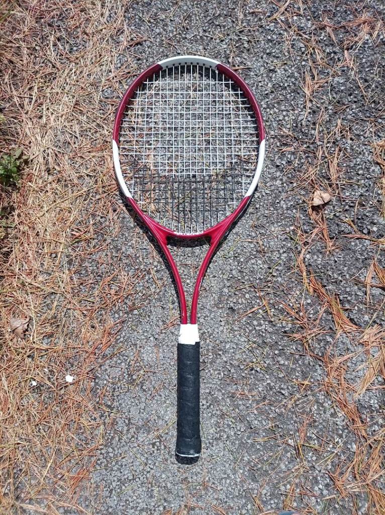 Tennis racket