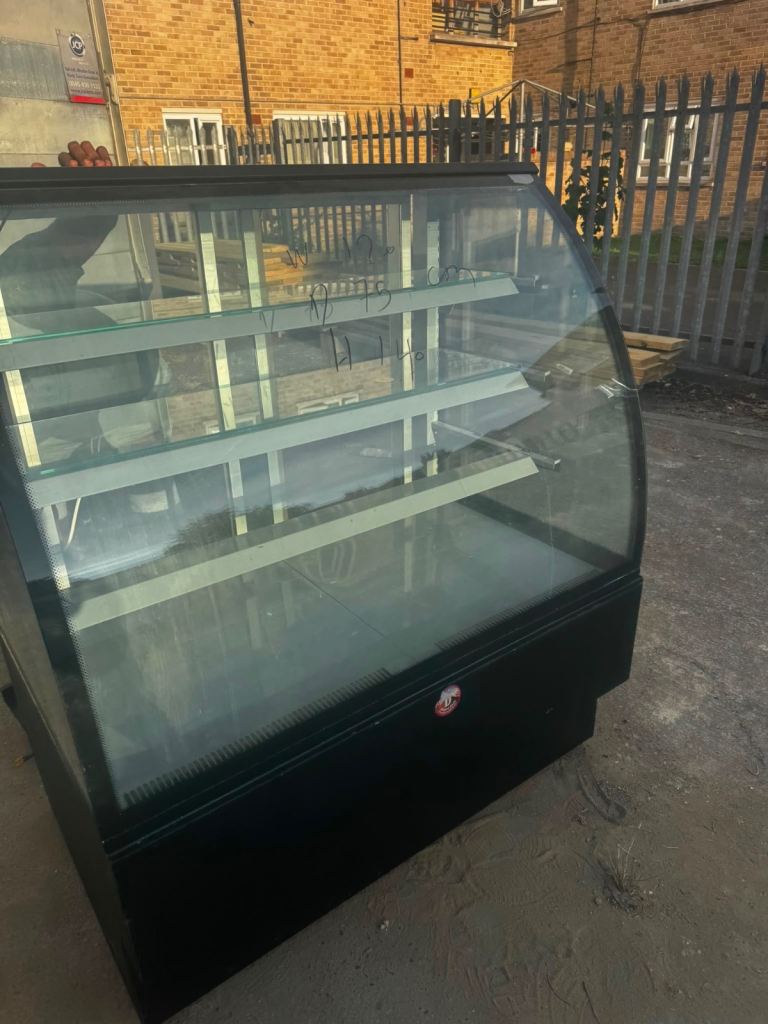 Cake Fridge desert display fridge excellent condition fully serviced cafe shop restaurant 