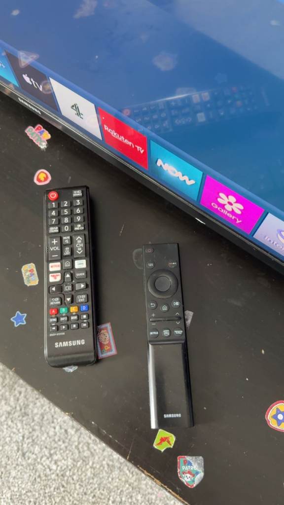 Samsung 40-inch Smart TV – Very Good Condition – Includes 2 Remote Controls