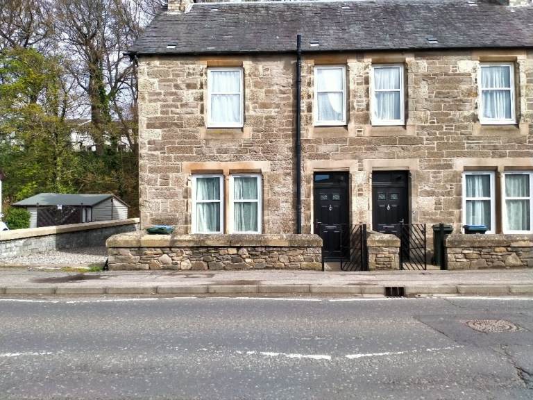 Scone-one double bedroom flat-fully insulated and renovated-CH/DG - £575pcm