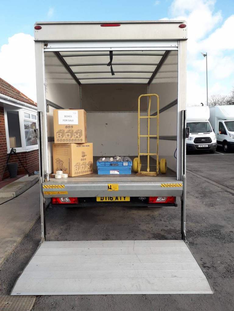 MOVING MAN WITH VAN FULL HOUSE MOVERS 24/7 SHIFTERS OFFICE NATIONWIDE REMOVAL FLAT 