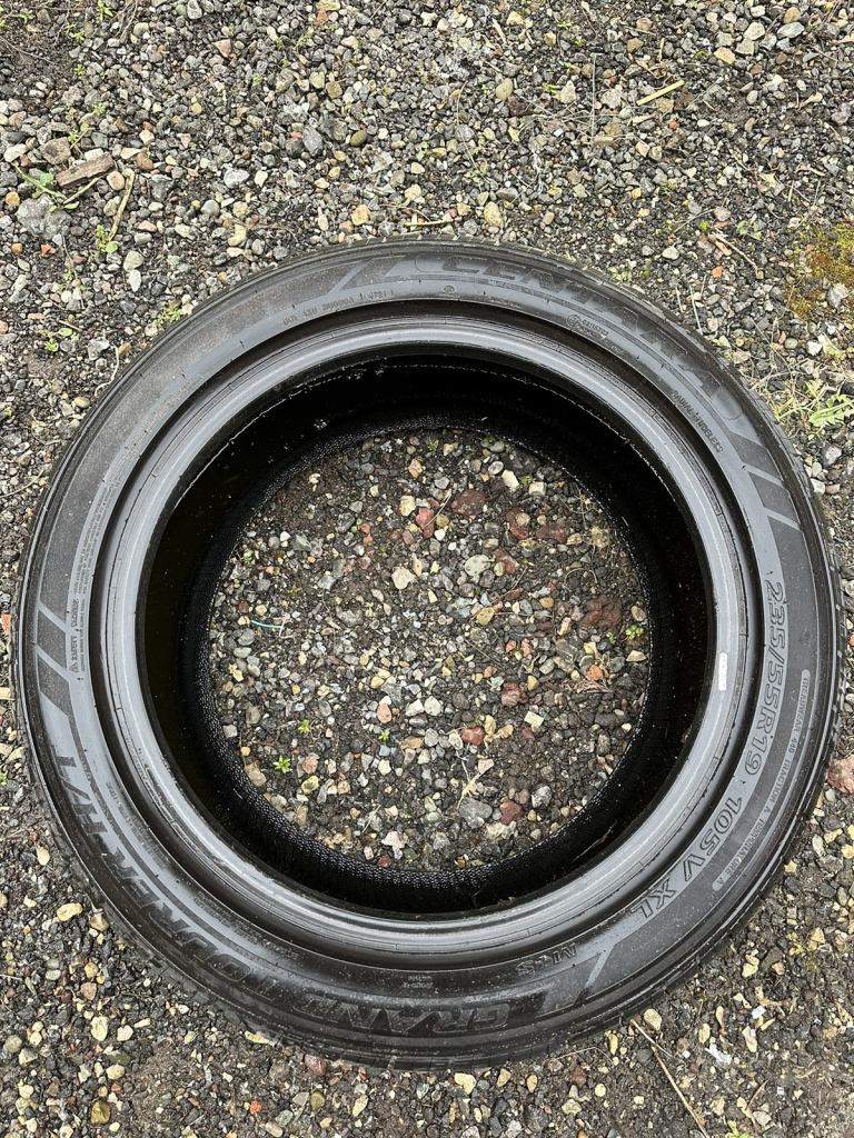 Centara grand tourer tyre 235/55R19 105V XL