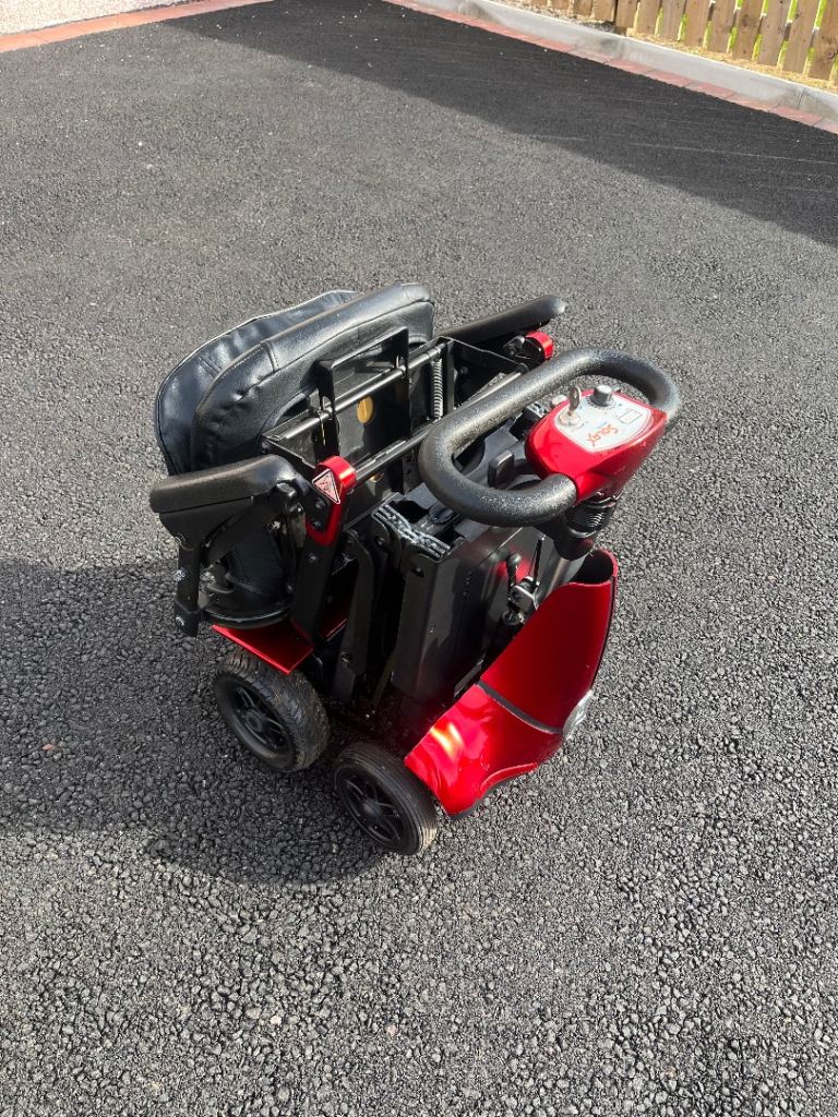 Solax folding mobility scooter 