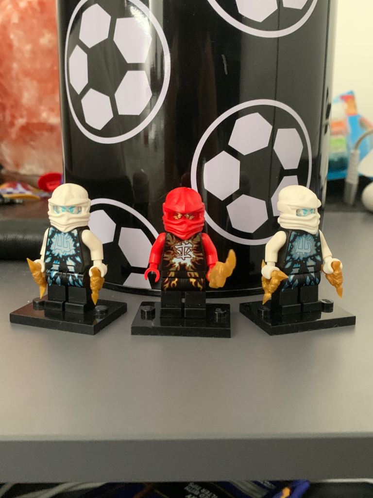 LEGO Ninjago Airjitsu Kai & x2 Zanes Minifigures (x3) - Great Condition