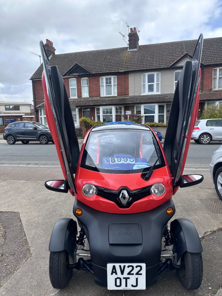 Renault Twizy 2022 – Only 16,000 Miles – Compact, Electric, Fun!