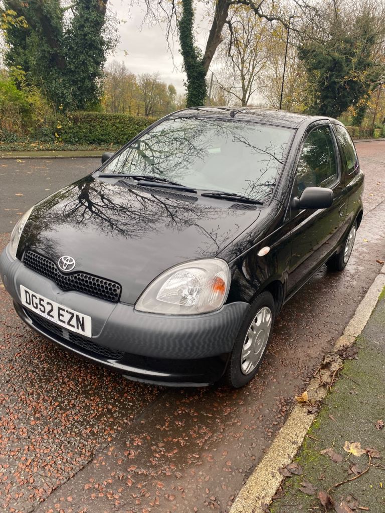 Low mileage Toyota, YARIS, Hatchback, 2002, Manual, 998 (cc), 3 doors