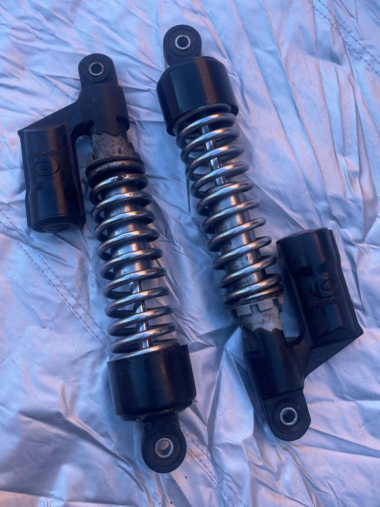 Royal Enfield Classic 500 rear suspension