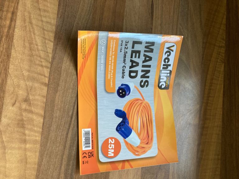 Electric lead for caravan/motorhome