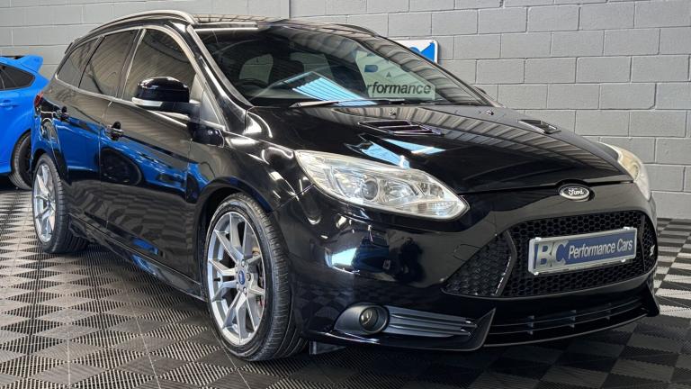 FORD FOCUS 2.0 T EcoBoost ST-3 Black Manual Petrol 2013