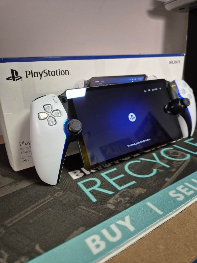 MINT! Playstation 5 PS5 Portal White Boxed with Cable + 3 Months Warranty