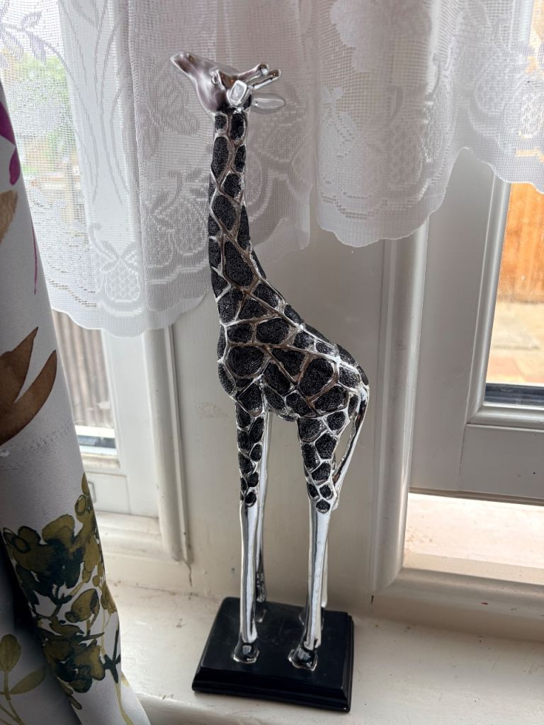 Giraffe ornament