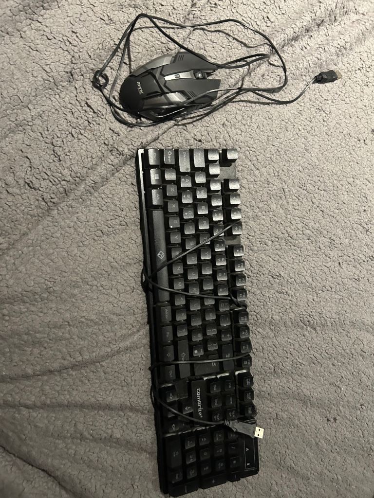 Gaming Keyboard & Mouse Bundle – Good Condition