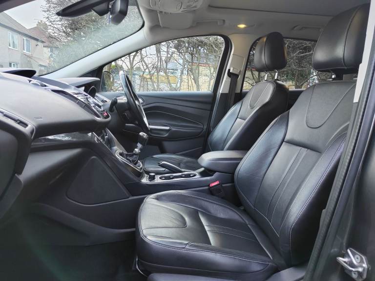 FORD KUGA TITANIUM X TOP SPEC 105K FSH HPI CLEAR LOVELY EXAMPLE