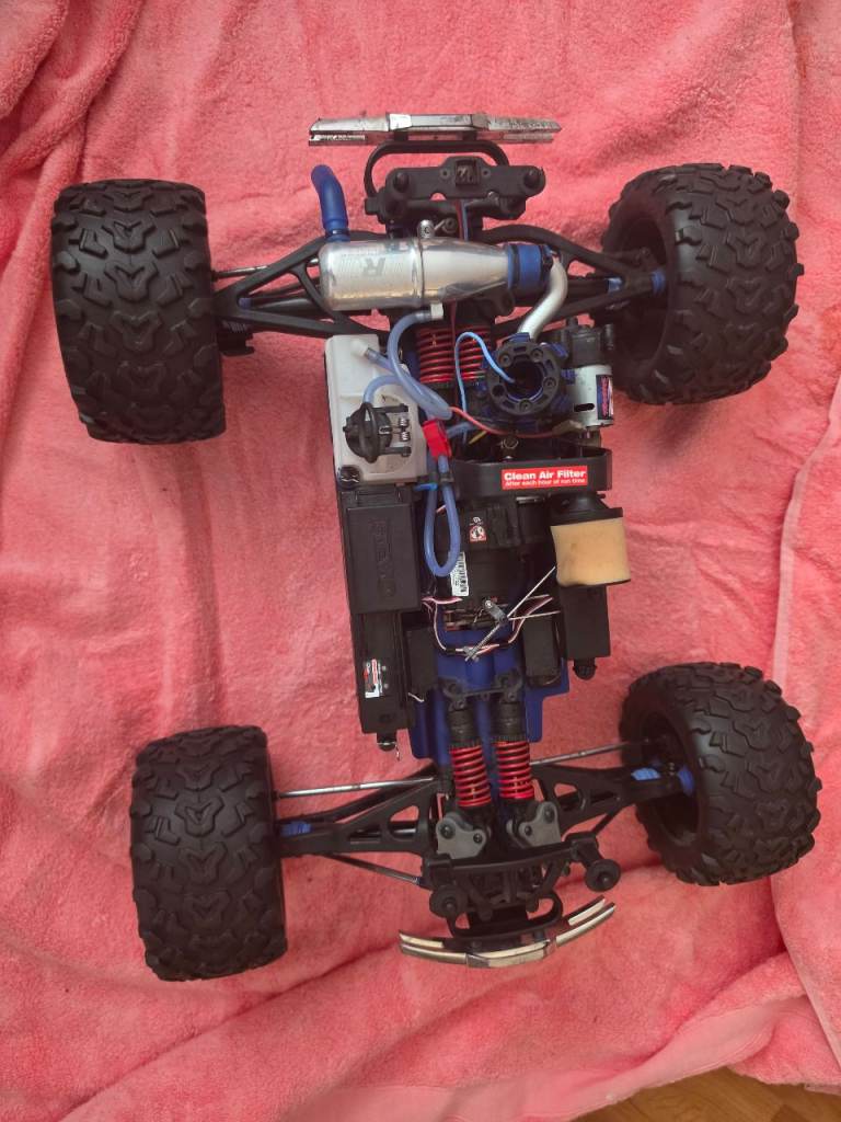 Rc nitro traxxas revo 3.3 truck 1/8 